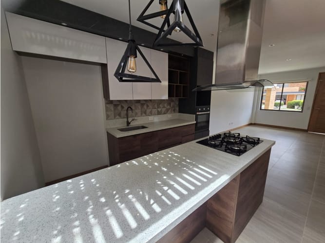 Casa de 4 alcobas en venta en La Ceja, 174 m² · foto 7 de 24