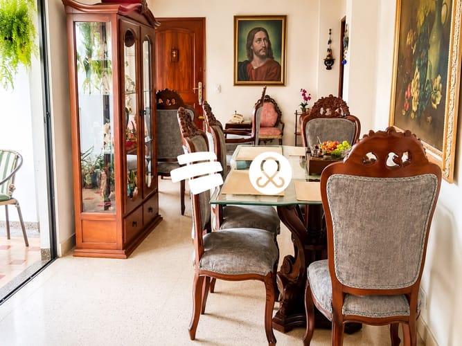 Apartamento de 3 alcobas en venta en Laureles, Medellín, 98 m² · foto 3 de 19