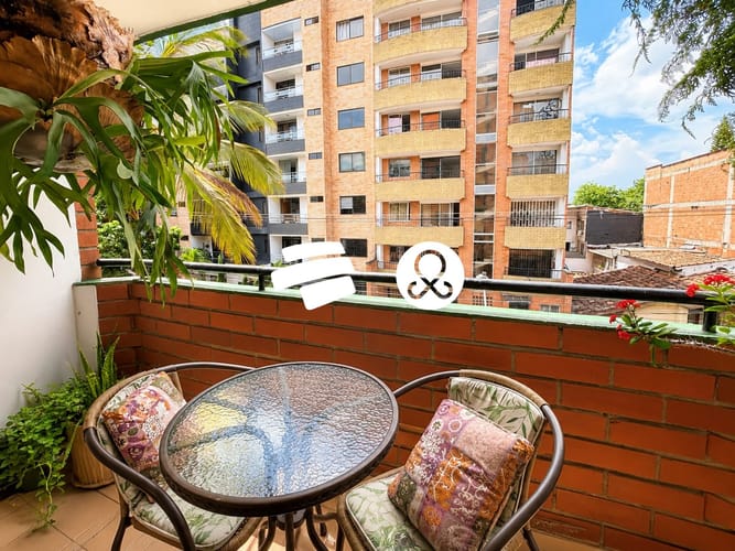 Apartamento de 3 alcobas en venta en Laureles, Medellín, 98 m² · foto 4 de 19