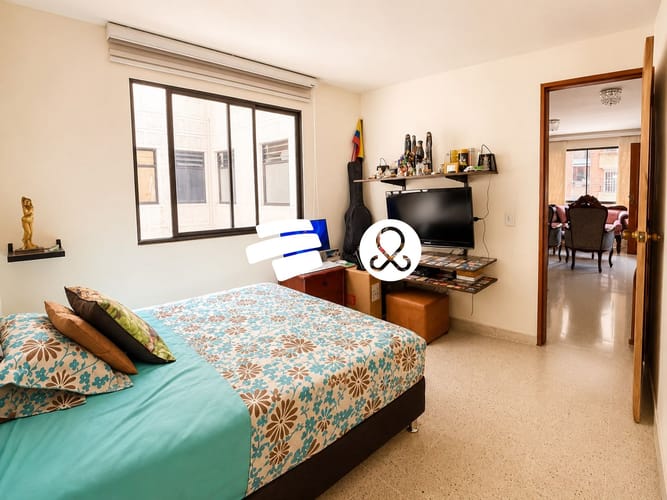Apartamento de 3 alcobas en venta en Laureles, Medellín, 98 m² · foto 8 de 19
