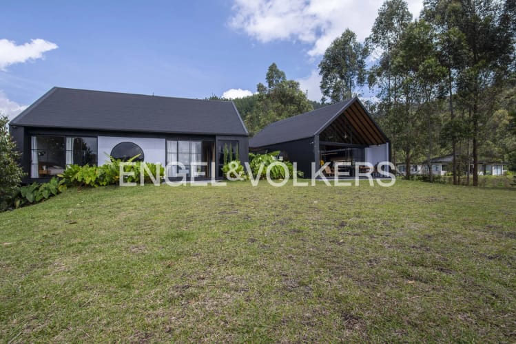 Casa de 3 alcobas en venta en El Retiro, 278 m² · foto 7 de 14