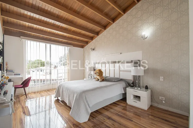 Casa de 3 alcobas en venta en Cerros De Suba, Bogotá, 182 m² · foto 12 de 15