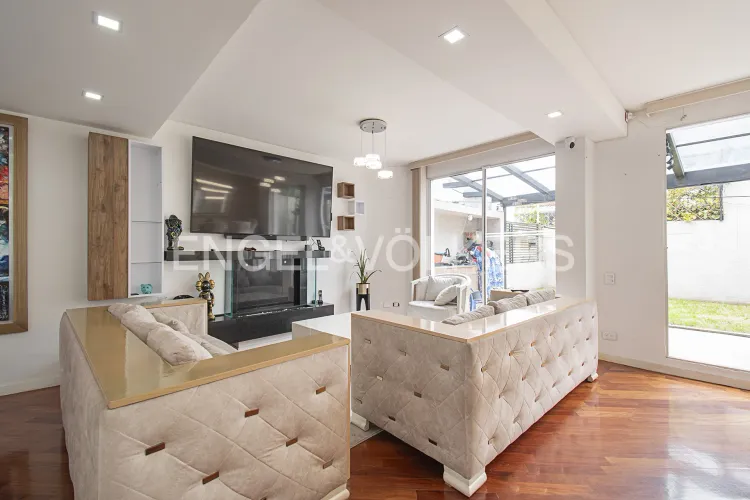 Casa de 3 alcobas en venta en Cerros De Suba, Bogotá, 182 m² · foto 2 de 15