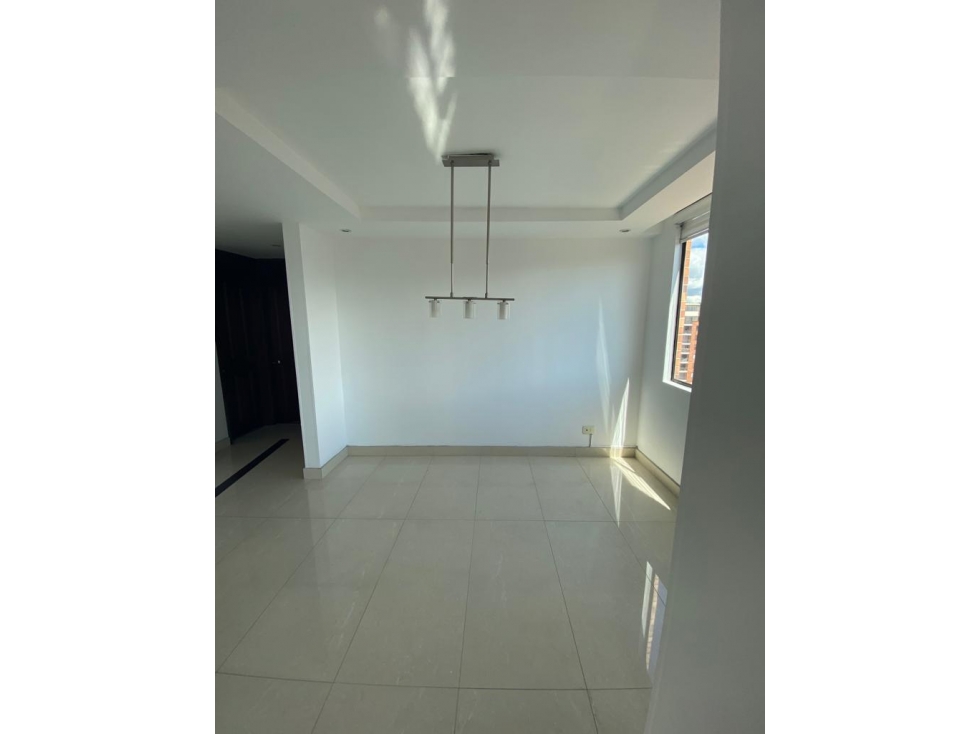 Apartamento en venta en Ciudad Salitre Occidental, Bogotá · foto 3 de 18