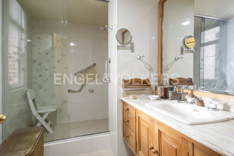 Apartamento en venta en Los Rosales, Bogotá · foto 14 de 17
