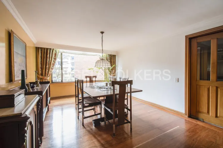 Apartamento en venta en Los Rosales, Bogotá · foto 5 de 17