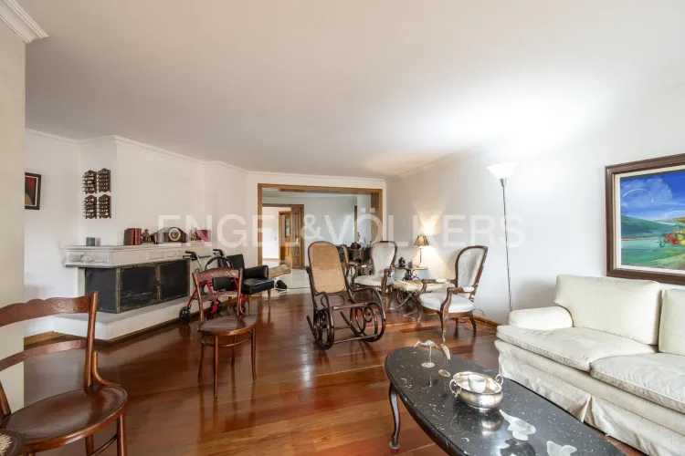 Apartamento en venta en Los Rosales, Bogotá · foto 3 de 17