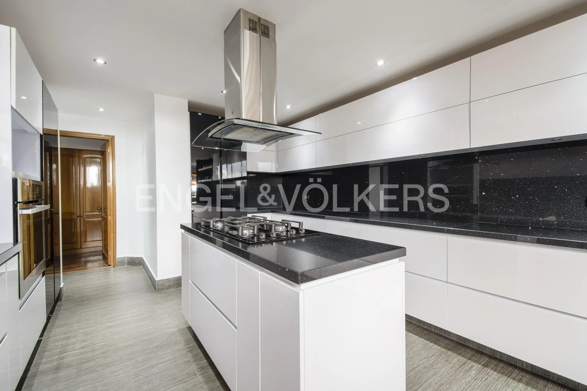 Apartamento en venta en Chicó Alto, Bogotá · foto 8 de 17
