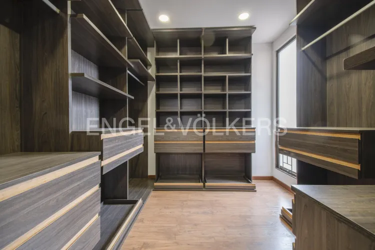 Apartamento de 3 alcobas en venta en La Cabrera, Bogotá, 270 m² · foto 14 de 15