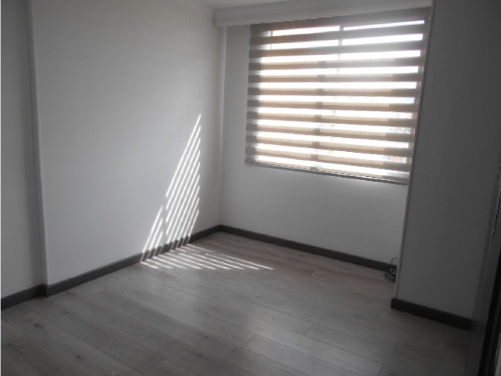 Apartamento en venta en Ciudad Salitre Occidental, Bogotá · foto 2 de 24