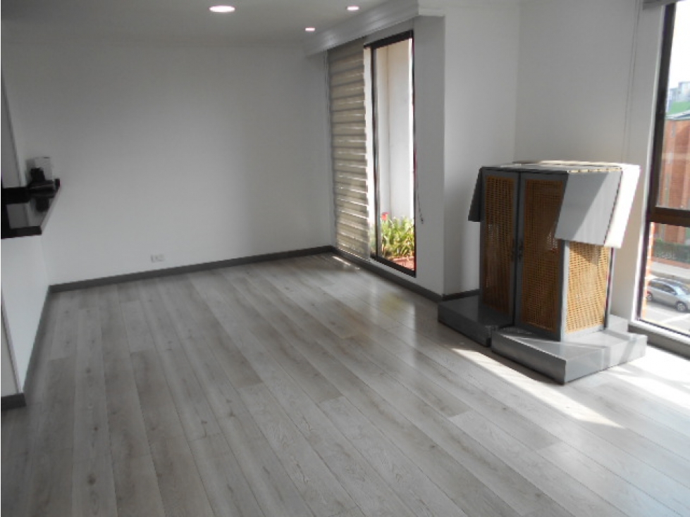 Apartamento en venta en Ciudad Salitre Occidental, Bogotá · foto 4 de 24