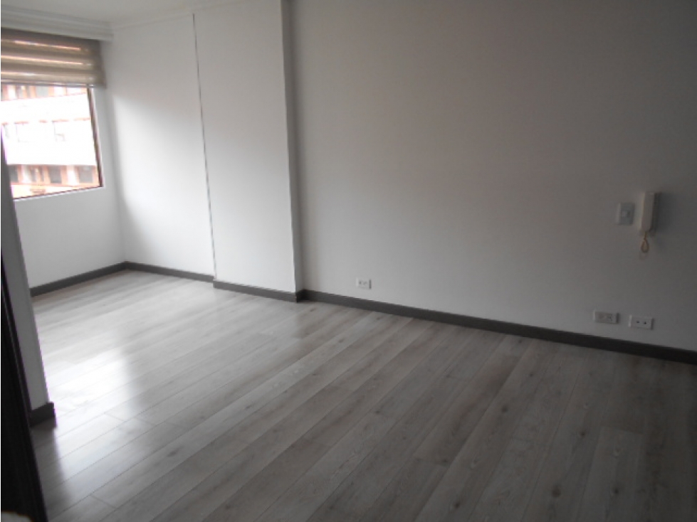 Apartamento en venta en Ciudad Salitre Occidental, Bogotá · foto 9 de 24