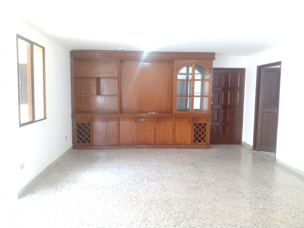 Apartamento de 3 alcobas en arriendo en El Country, Barranquilla, 121 m² · foto 3 de 23