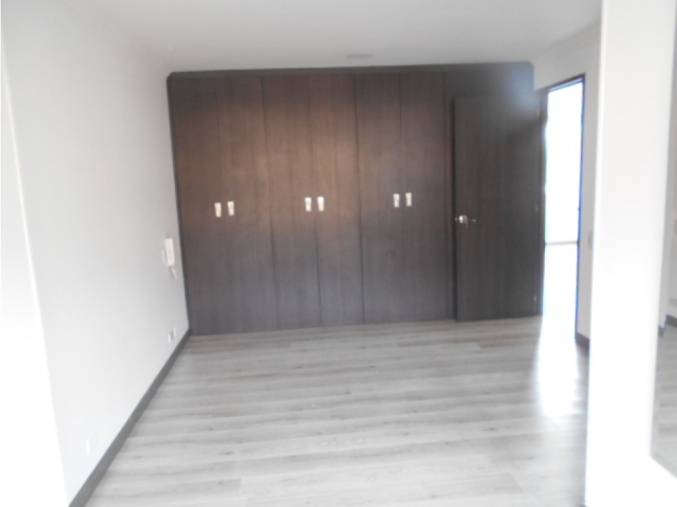 Apartamento en venta en Ciudad Salitre Occidental, Bogotá · foto 17 de 24