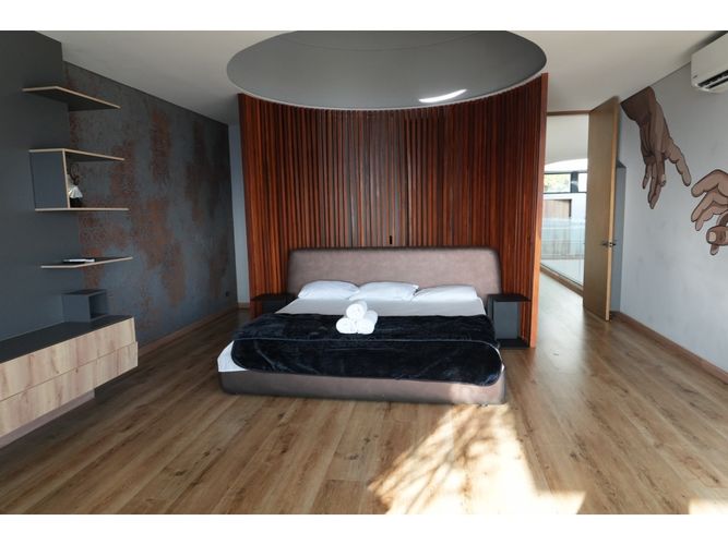 Casa de 12 alcobas en venta en Las Palmas, Medellín, 1550 m² · foto 4 de 24