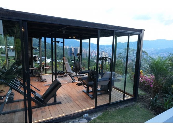 Casa de 12 alcobas en venta en Las Palmas, Medellín, 1550 m² · foto 10 de 24