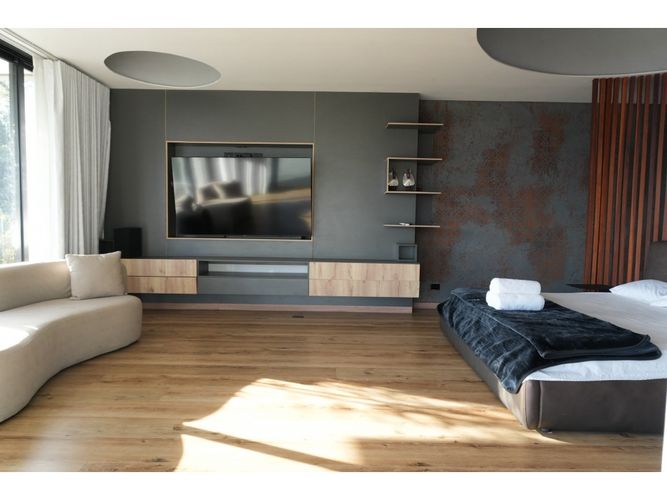 Casa de 12 alcobas en venta en Las Palmas, Medellín, 1550 m² · foto 13 de 24