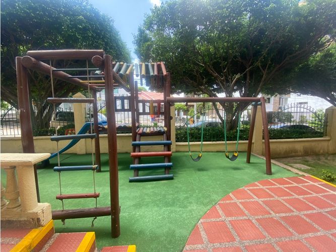 Apartamento de 3 alcobas en venta en Ciudad Real, Barranquilla, 165 m² · foto 2 de 13