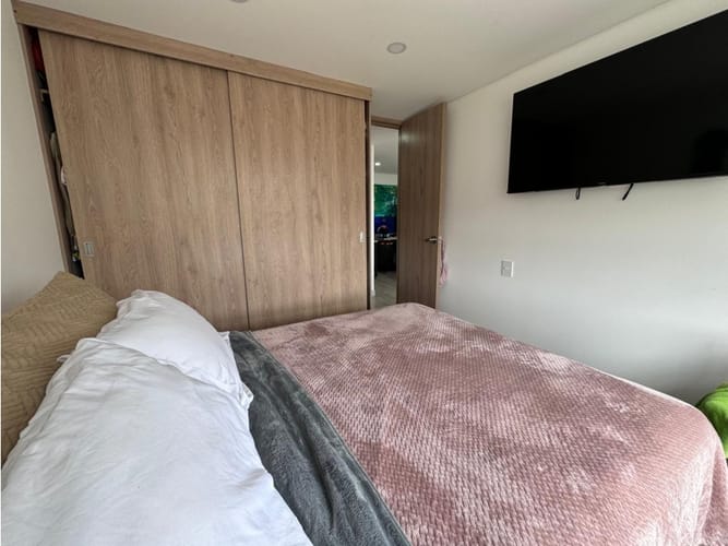 Apartaestudio en venta en Santa Teresa, Bogotá, 35 m² · foto 2 de 10