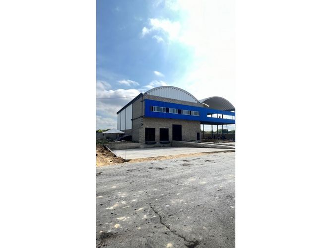 Bodega en venta en El Pueblo, Barranquilla, 579 m² · foto 3 de 11