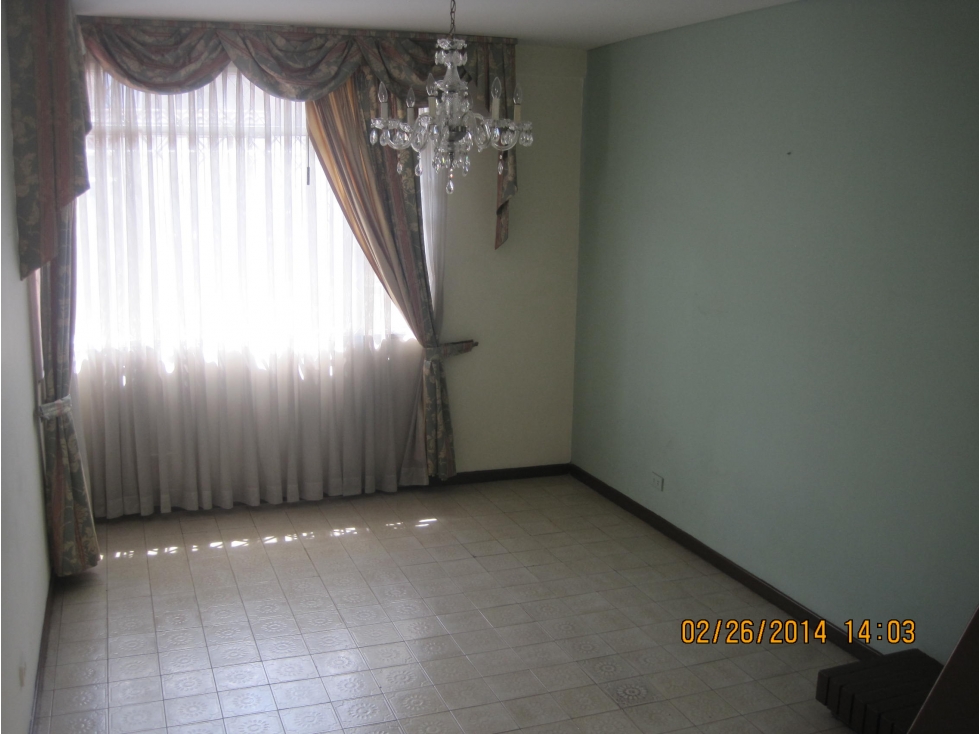 Casa en venta en La Esmeralda, Bogotá · foto 7 de 24