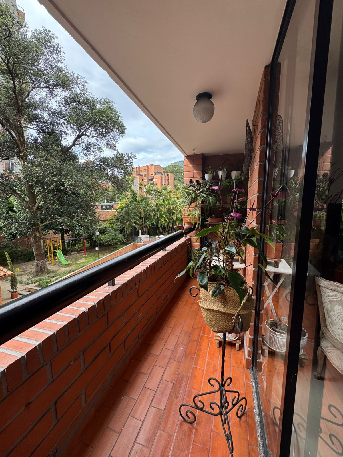 Apartamento en venta en El Poblado, Medellín · foto 10 de 14