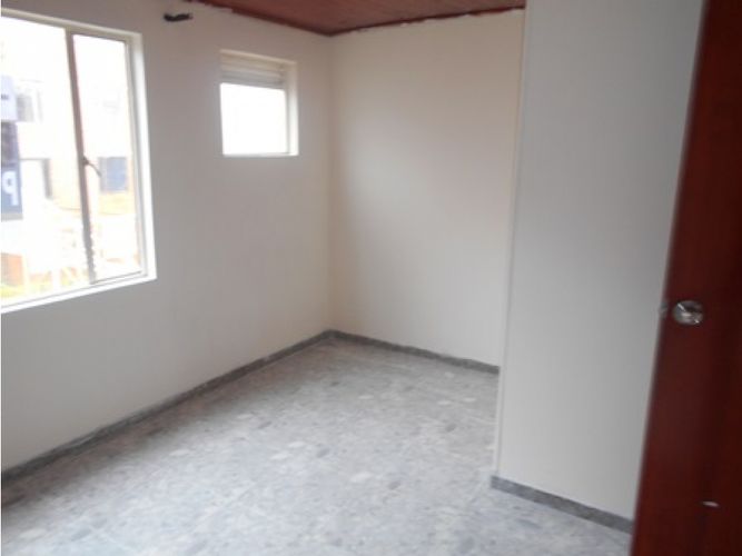 Casa de 3 alcobas en venta en Galicia Et Iii, Soacha, 72 m² · foto 8 de 24