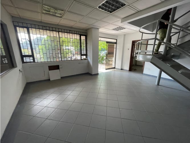 Bodega en arriendo en Villa San Pedro Iii, Barranquilla, 2075 m² · foto 4 de 10