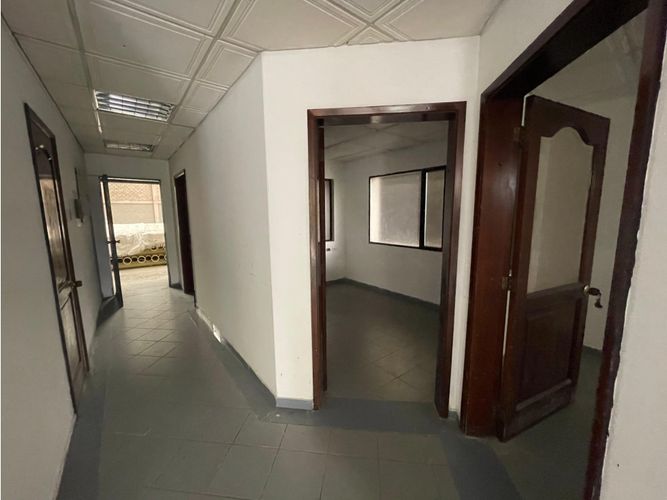 Bodega en arriendo en Villa San Pedro Iii, Barranquilla, 2075 m² · foto 10 de 10