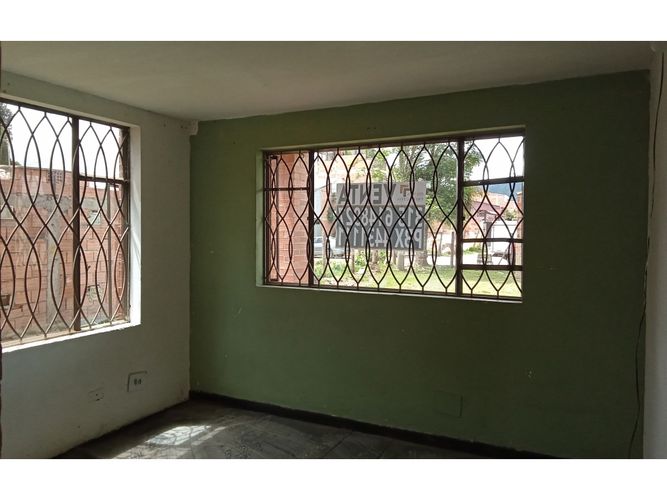Casa de 4 alcobas en venta en Tiquiza, Chía, 1116 m² · foto 6 de 23