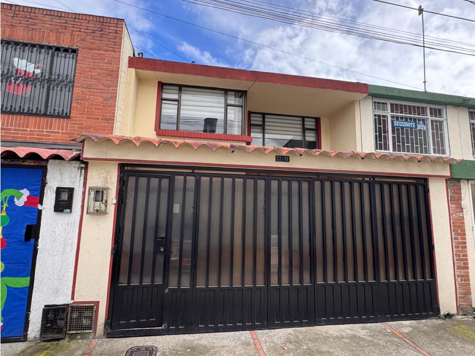 Casa en venta en Capellania, Bogotá · foto 2 de 24
