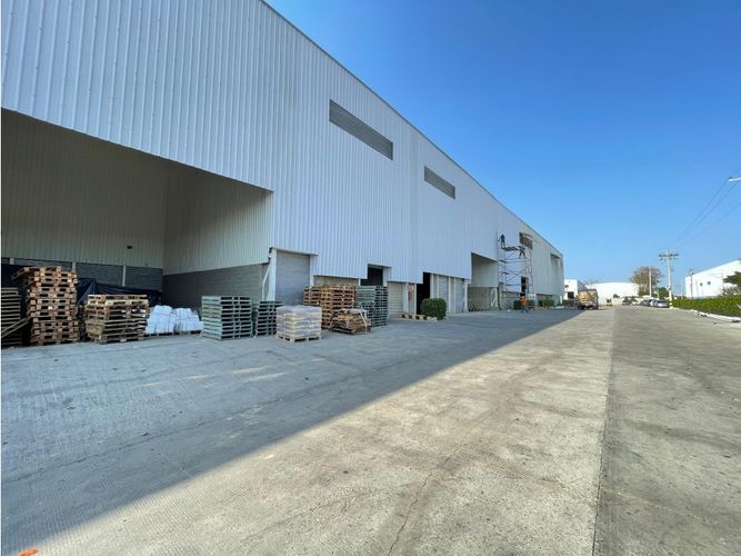 Bodega en arriendo en Juan Mina, Barranquilla, 1260 m² · foto 2 de 3