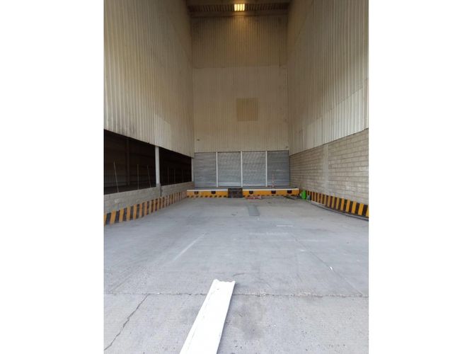 Bodega en arriendo en Juan Mina, Barranquilla, 1920 m² · foto 3 de 3