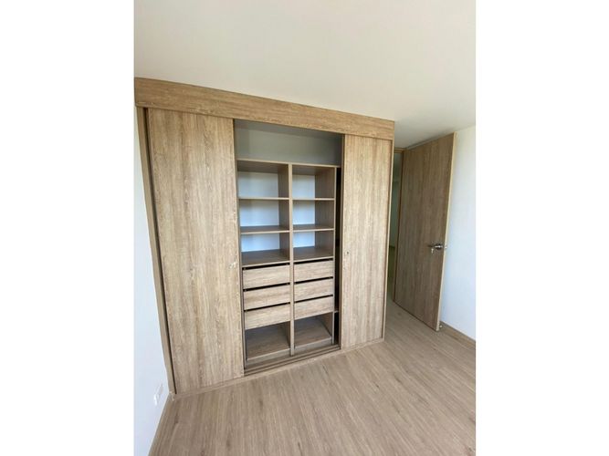 Apartaestudio en venta en El Redil, Bogotá, 35 m² · foto 14 de 15