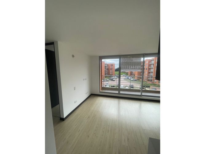 Apartamento de 2 alcobas en arriendo en Condominio Campestre Alhambra, Madrid, 50 m² · foto 5 de 19