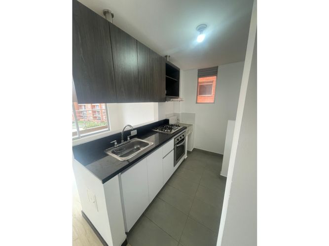 Apartamento de 2 alcobas en arriendo en Condominio Campestre Alhambra, Madrid, 50 m² · foto 8 de 19
