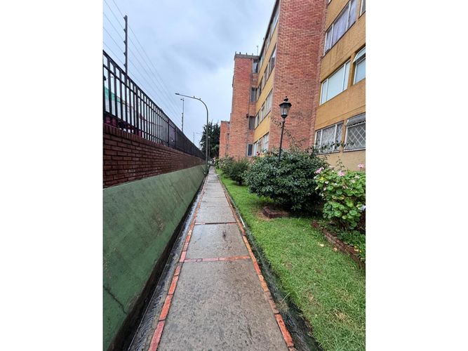 Apartamento de 4 alcobas en venta en La Florida Occidental, Bogotá, 114 m² · foto 2 de 19