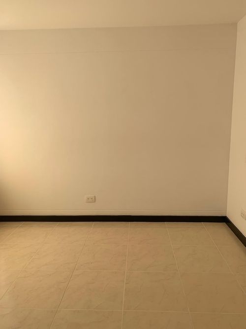 Apartamento de 3 alcobas en venta en Las Lomitas, Sabaneta, 92 m² · foto 22 de 24