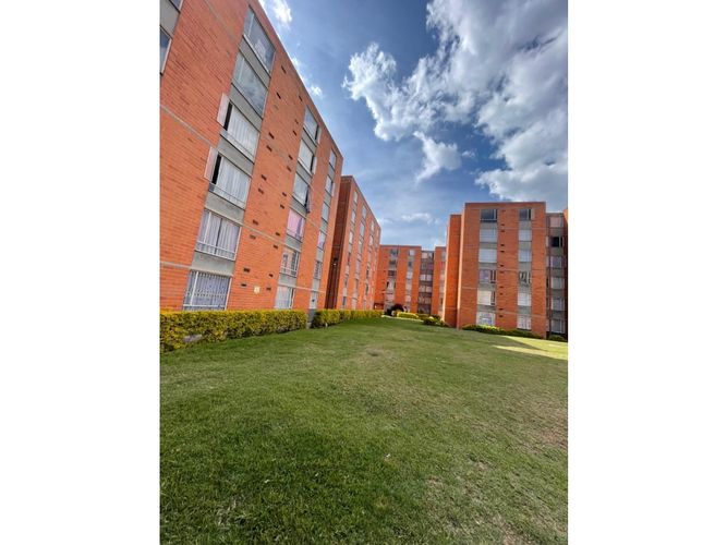 Apartamento de 2 alcobas en venta en Hogares Soacha, Soacha, 50 m² · foto 2 de 14