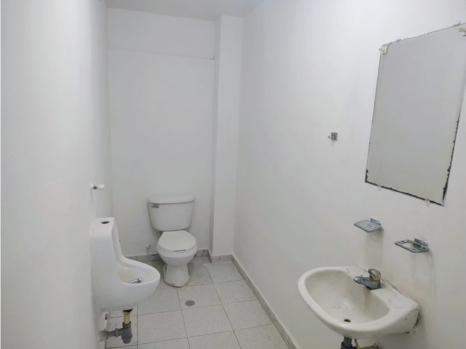 Bodega en arriendo en Abajo, Barranquilla, 400 m² · foto 8 de 9