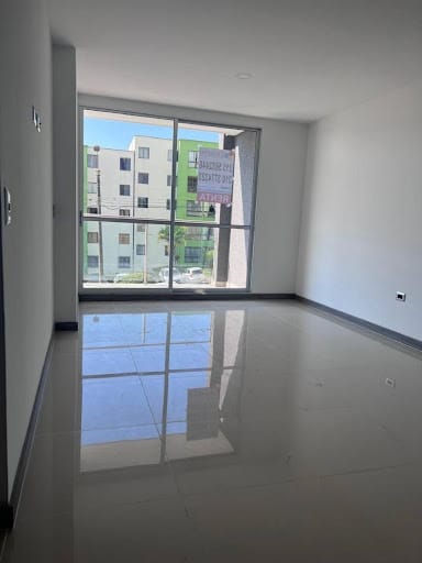 Apartamento de 2 alcobas en venta en Villas De La Madrid, Pereira, 72 m² · foto 3 de 14