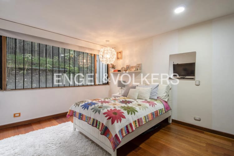 Apartamento de 4 alcobas en venta en El Seminario, Bogotá, 371 m² · foto 13 de 16