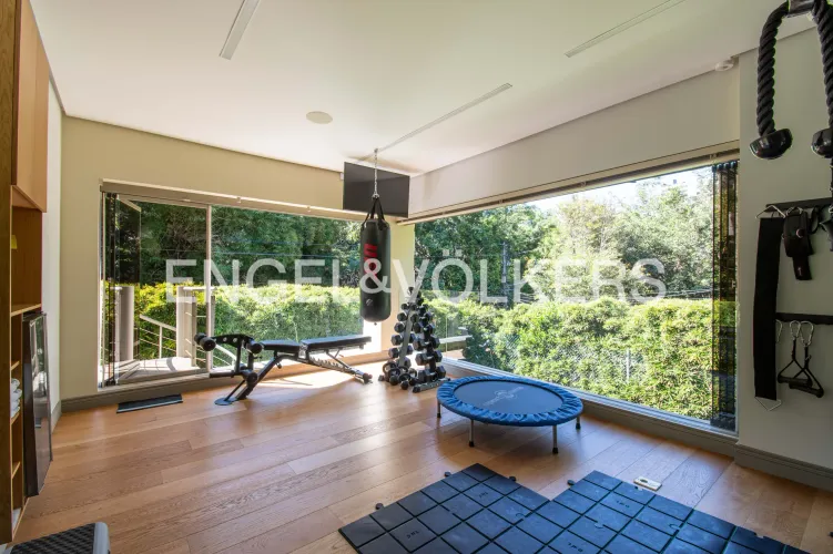 Casa de 5 alcobas en venta en El Poblado, Medellín, 891 m² · foto 15 de 23