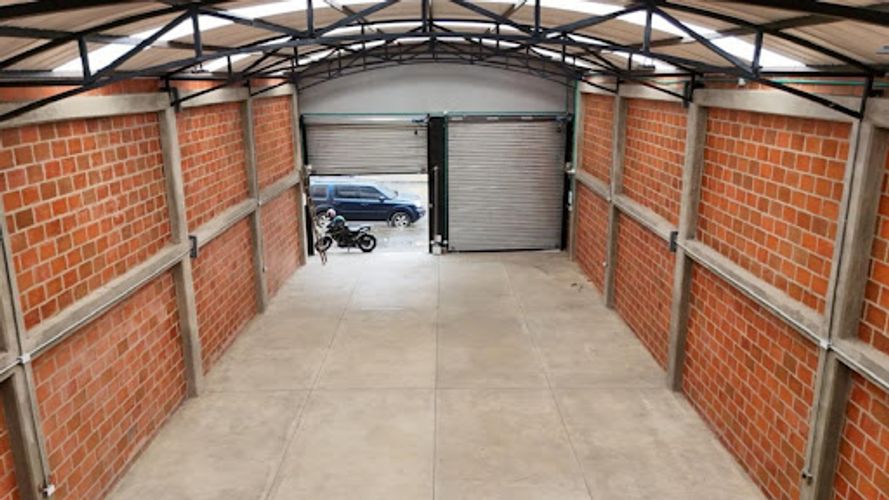 Bodega en arriendo en San Pedro, Cali, 200 m² · foto 2 de 5