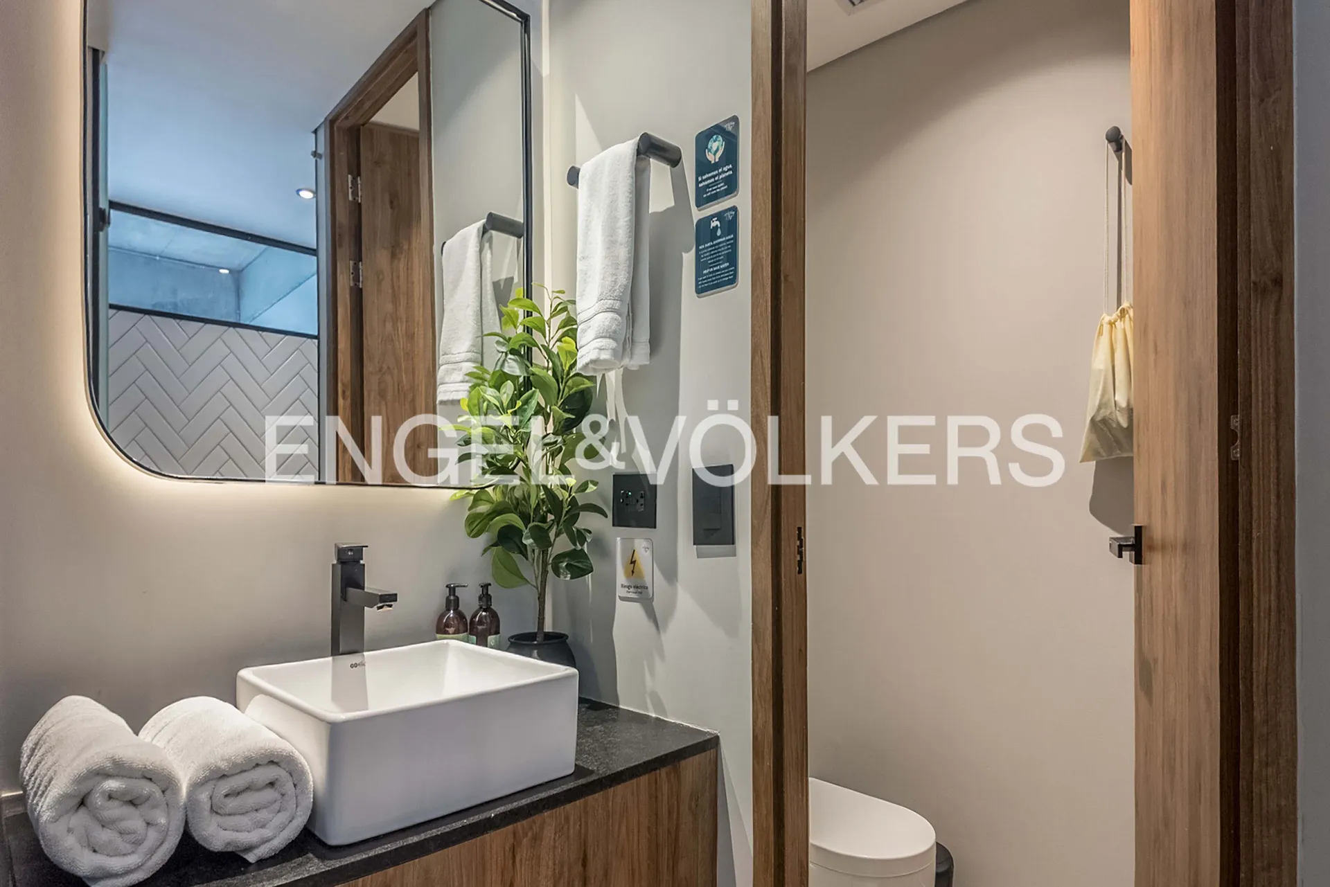 Apartamento en venta en El Poblado, Medellín · foto 5 de 13