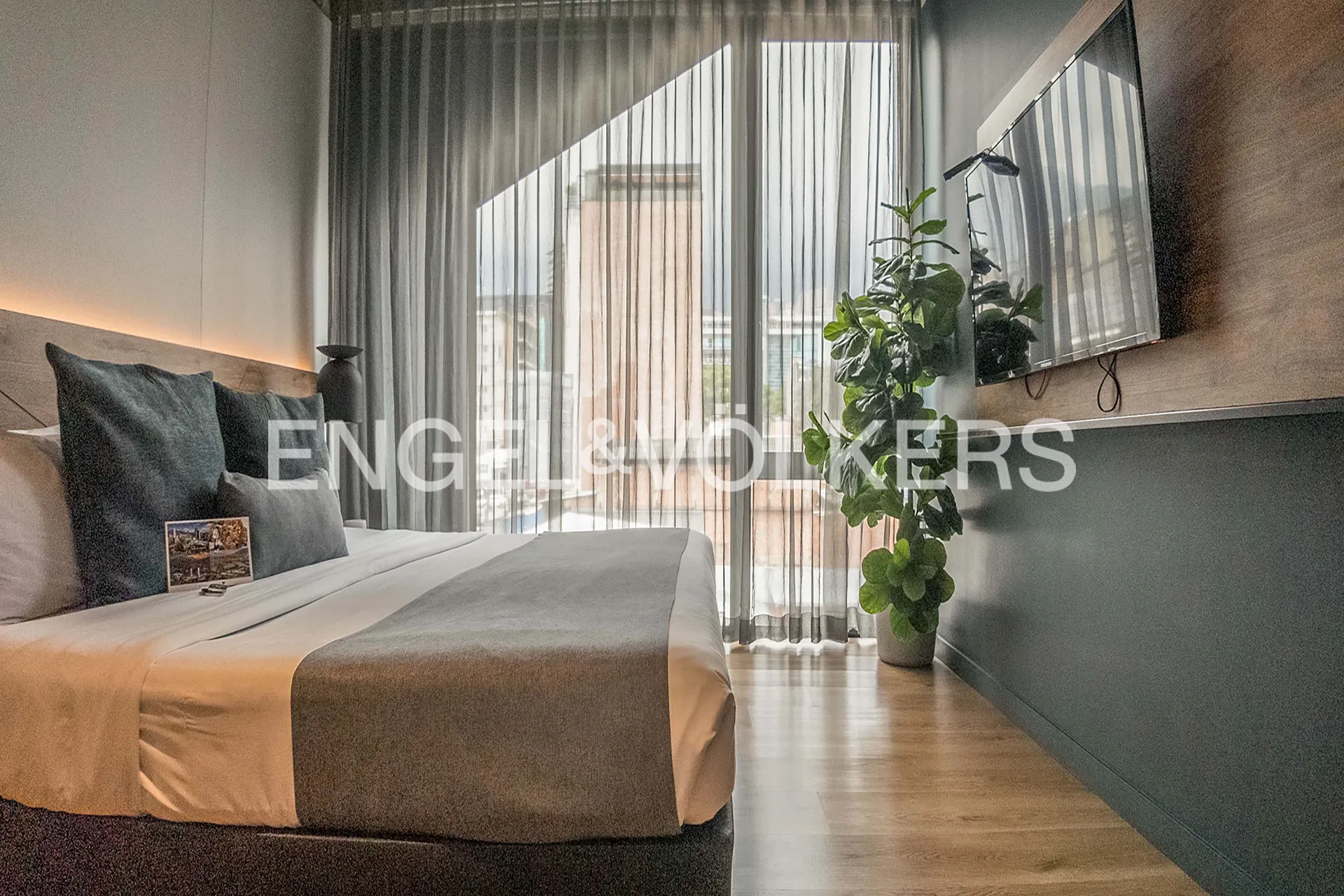 Apartamento en venta en El Poblado, Medellín · foto 2 de 13