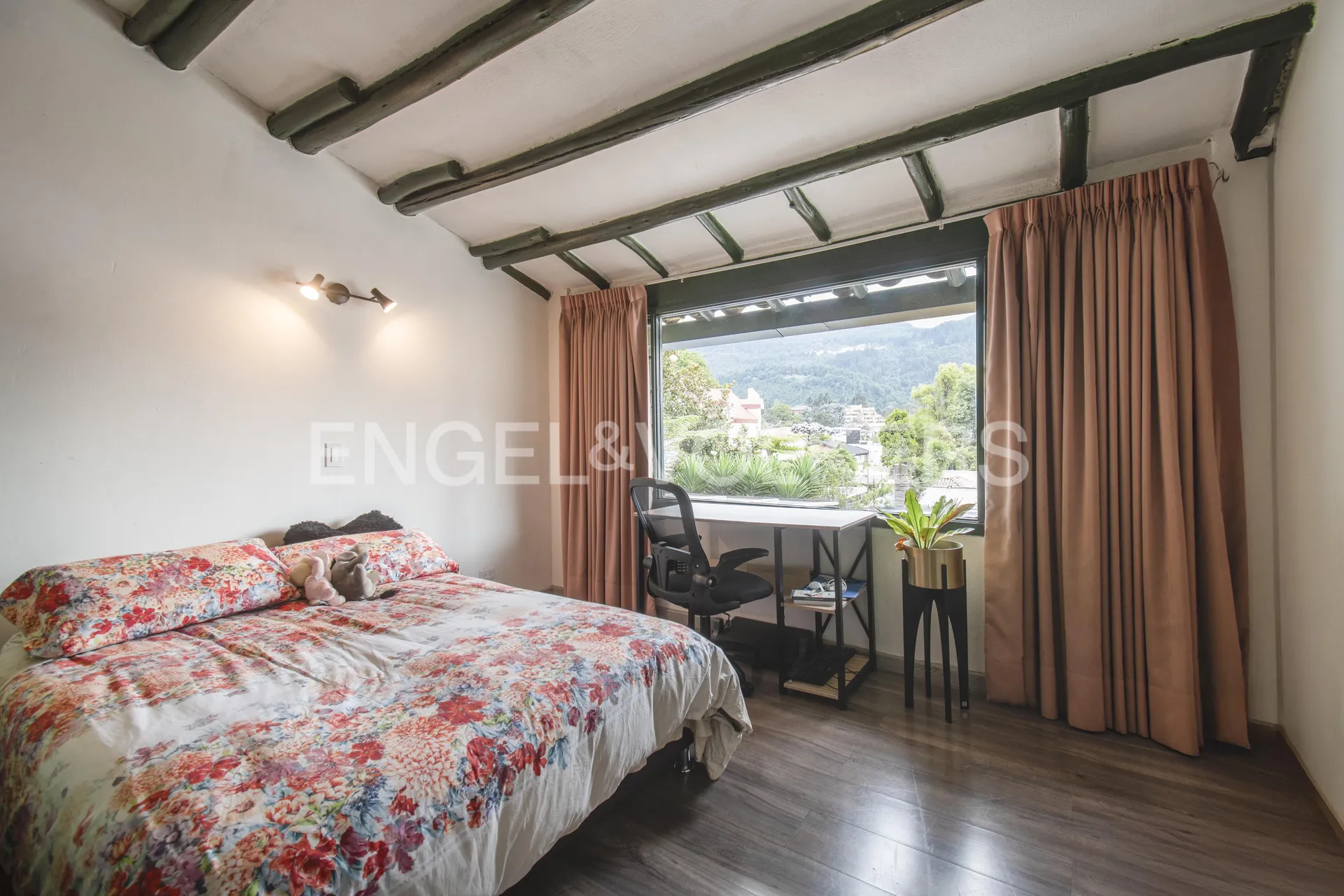 Casa en venta en Santa Barbara Alta, Bogotá · foto 7 de 13