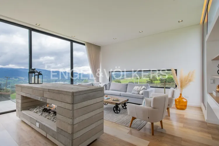 Casa de 2 alcobas en venta en Gratamira, Sopó, 290 m² · foto 3 de 20