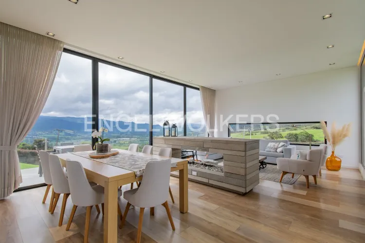Casa de 2 alcobas en venta en Gratamira, Sopó, 290 m² · foto 2 de 20