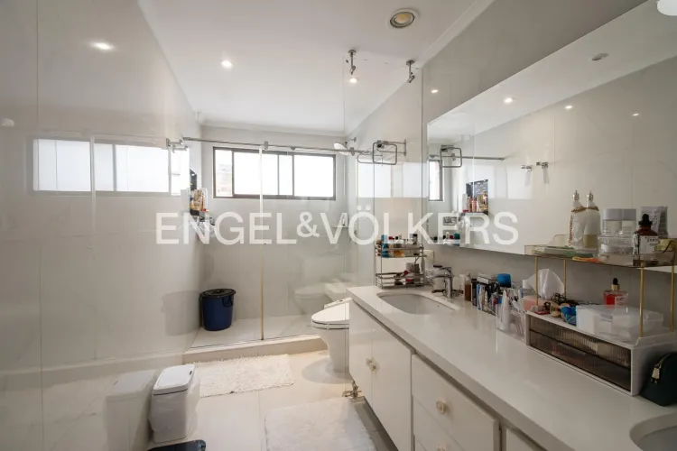 Apartamento de 3 alcobas en venta en Chico Norte, Bogotá, 227 m² · foto 12 de 16